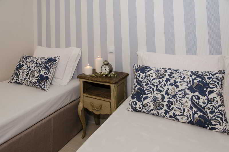 Golden Sun Boutique Aparthotel Malia  Bagian luar foto
