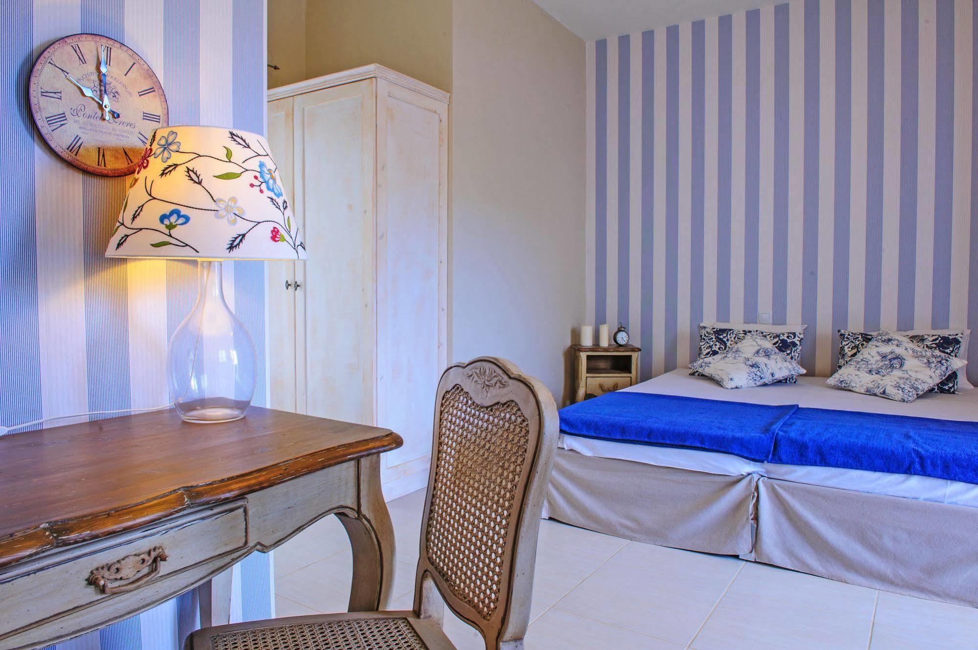 Golden Sun Boutique Aparthotel Malia  Bagian luar foto