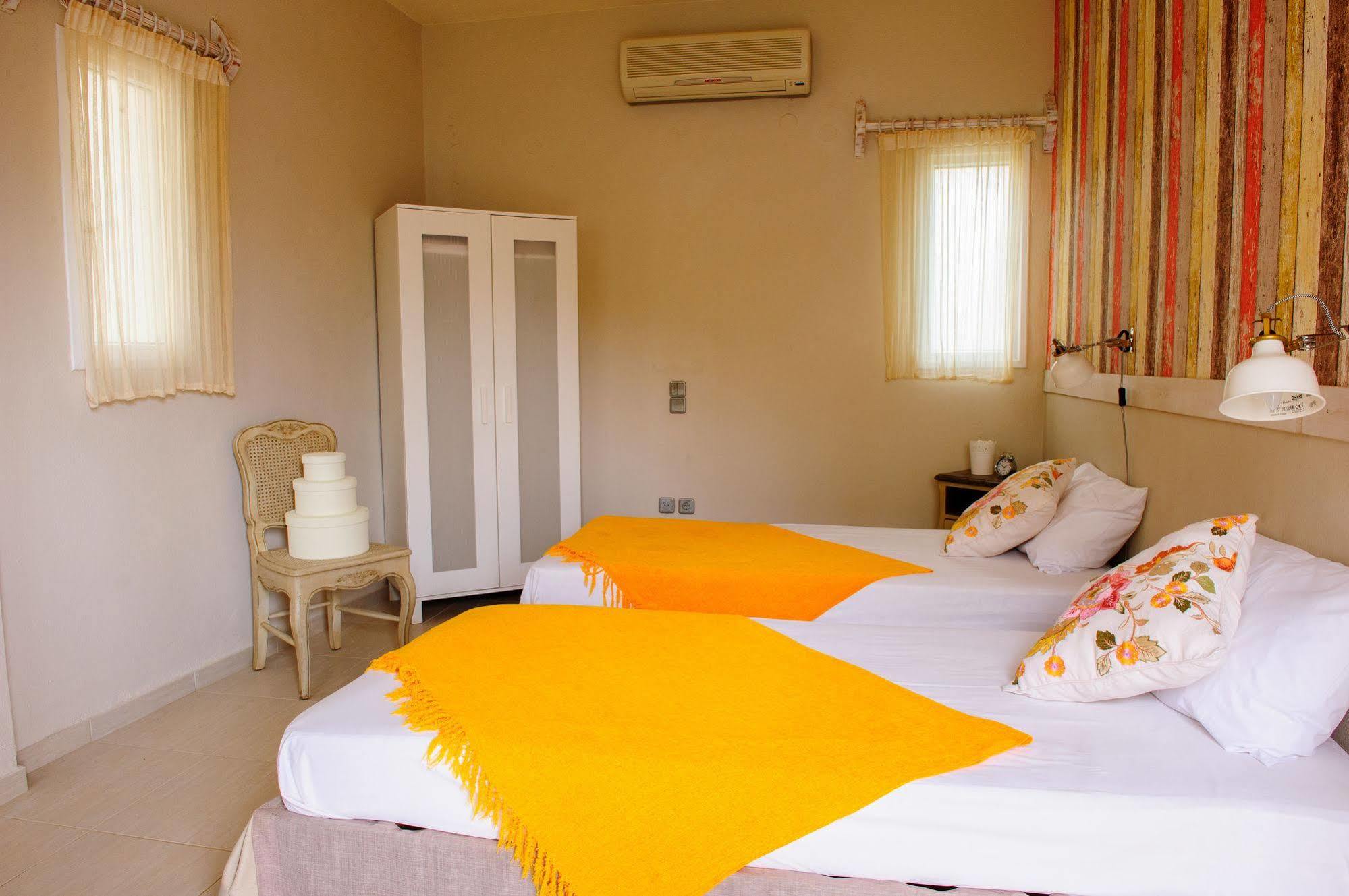 Golden Sun Boutique Aparthotel Malia  Bagian luar foto