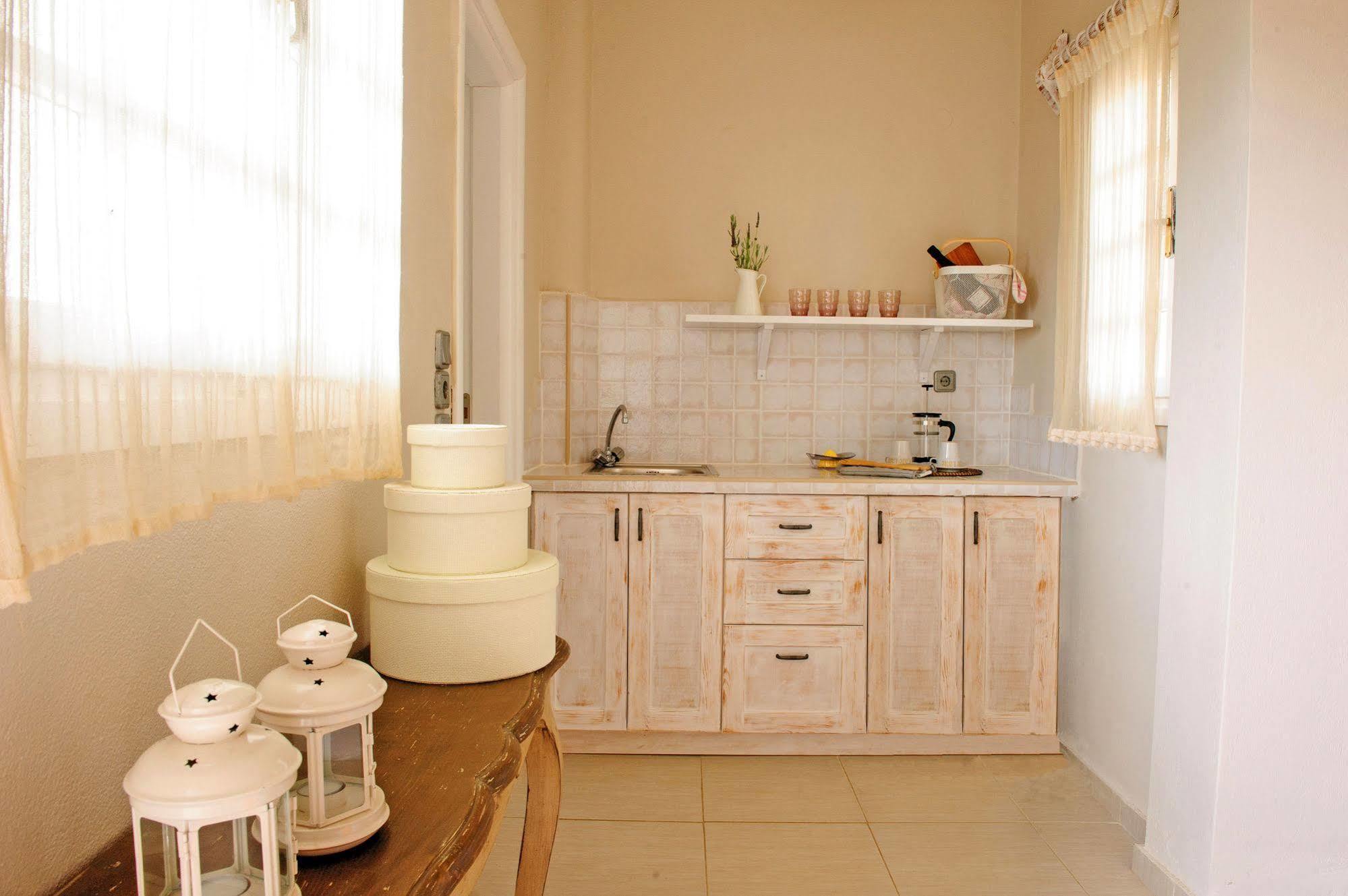 Golden Sun Boutique Aparthotel Malia  Bagian luar foto